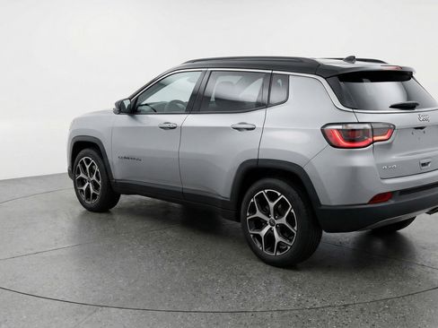 Used 2025 Jeep Compass Limited AWD/4WD image 6