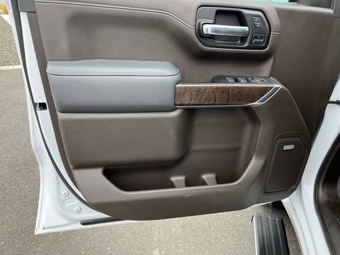 Certified 2022 GMC Sierra 1500 Denali w/ Denali Premium Package image 11
