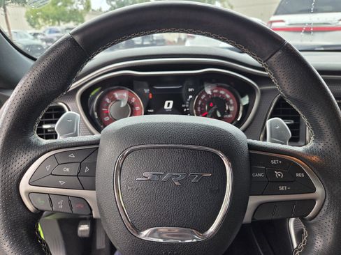 Used 2015 Dodge Challenger SRT Hellcat RWD image 24