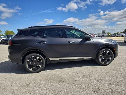 New 2026 Kia Sportage SX AWD/4WD image 9