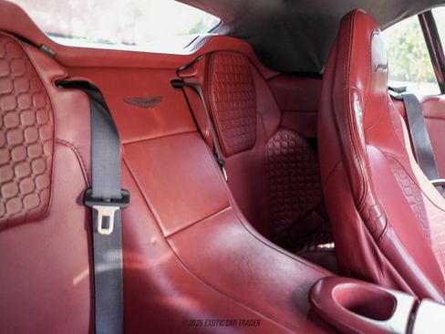 Used 2014 Aston Martin Vanquish Volante RWD image 34