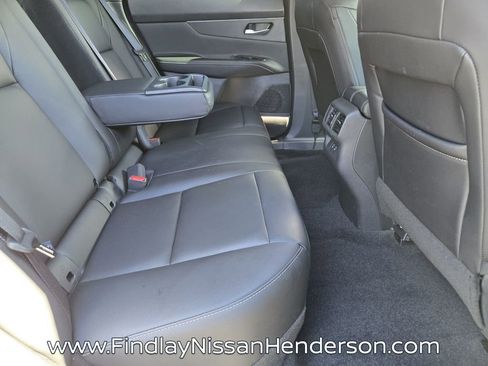 Used 2025 Nissan Murano SV image 15