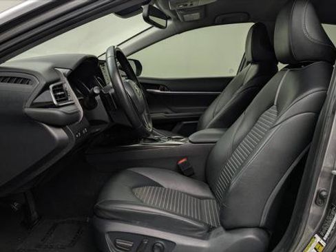 Used 2024 Toyota Camry SE w/ Convenience Package image 13