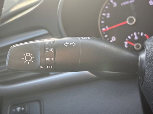 Used 2017 Kia Optima LX image 25