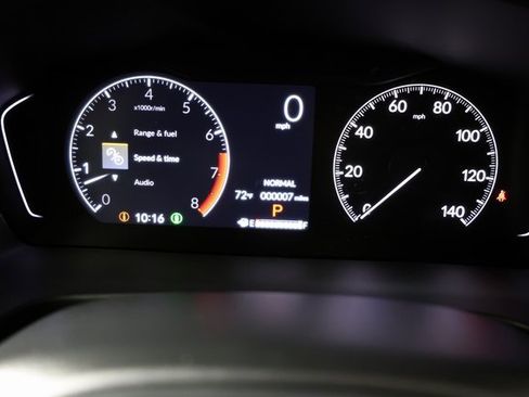 New 2025 Honda Pilot Touring image 13