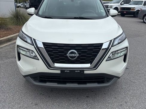 Used 2023 Nissan Rogue SV image 8