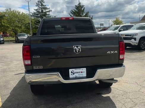 Used 2022 RAM 1500 Classic SLT image 30