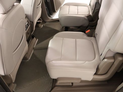 Used 2021 Chevrolet Traverse LT w/ LPO, Cargo Package image 12