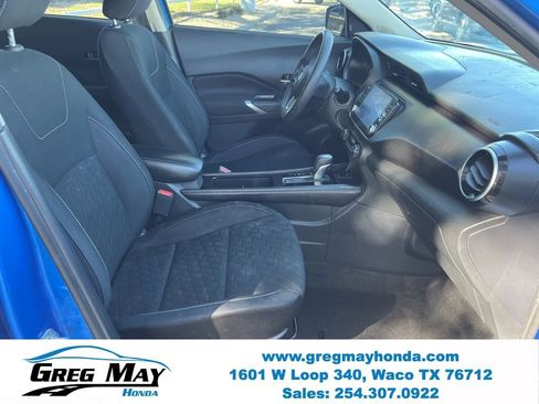 Used 2021 Nissan Kicks SV image 12