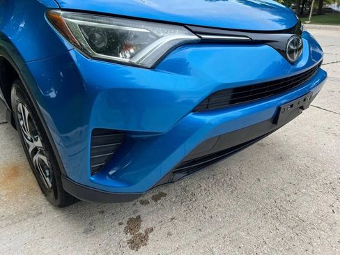 Used 2018 Toyota RAV4 LE image 13