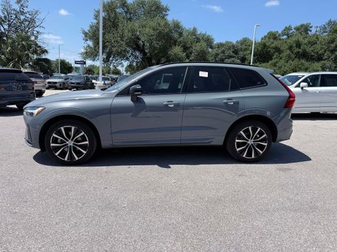 Used 2024 Volvo XC60 B5 Plus AWD/4WD image 3