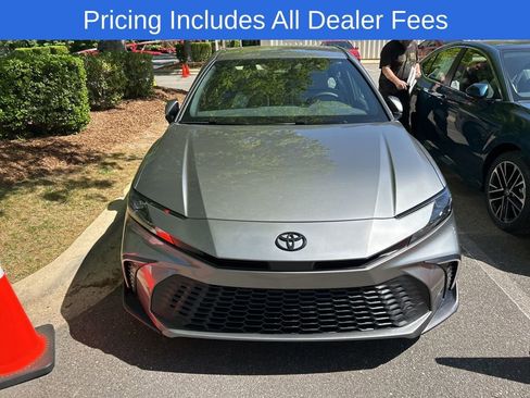 New 2026 Toyota Camry SE FWD image 2