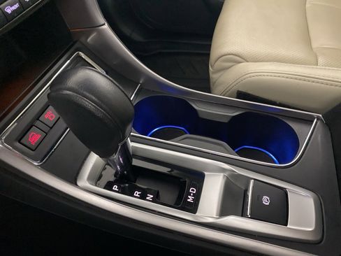 Used 2021 Subaru Ascent Limited w/ Technology Package image 7