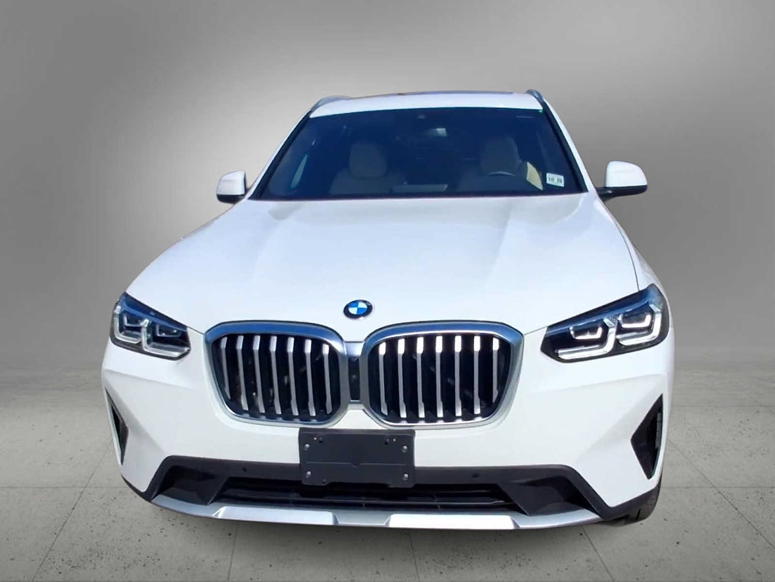 Used 2024 BMW X3 xDrive30i w/ Convenience Package AWD/4WD image 3