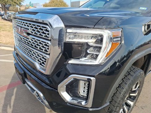 Used 2021 GMC Sierra 1500 Denali w/ Denali Ultimate Package image 10