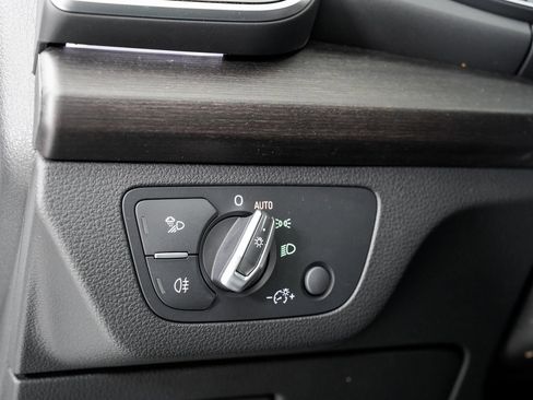 Certified 2025 Audi Q5 2.0T Premium Plus w/ Premium Plus Package image 10