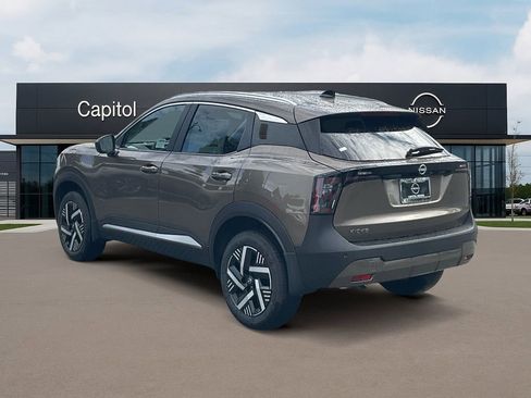 New 2026 Nissan Kicks SV image 7