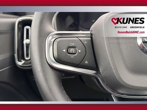 Used 2024 Volvo XC40 B5 Core AWD/4WD image 22