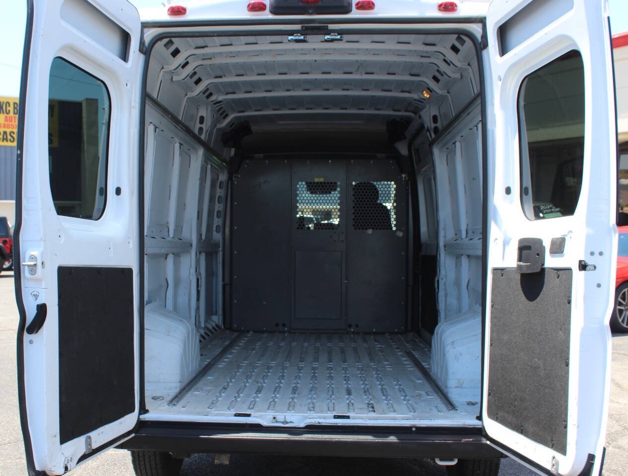 Used 2023 RAM ProMaster 2500 FWD image 17