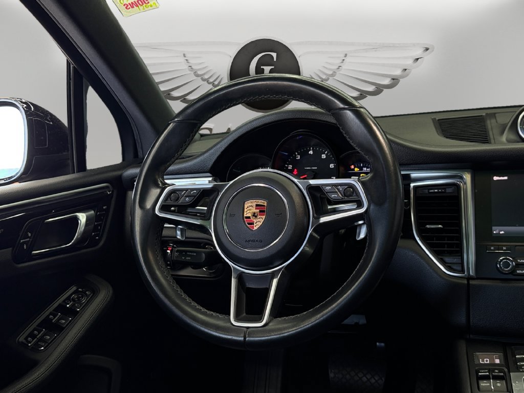 Used 2018 Porsche Macan Sport Edition AWD/4WD image 12