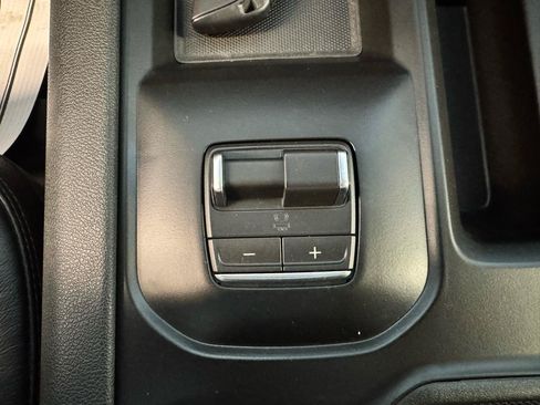 Used 2026 GMC Sierra 3500 AT4 w/ AT4 Premium Plus Package AWD/4WD image 19