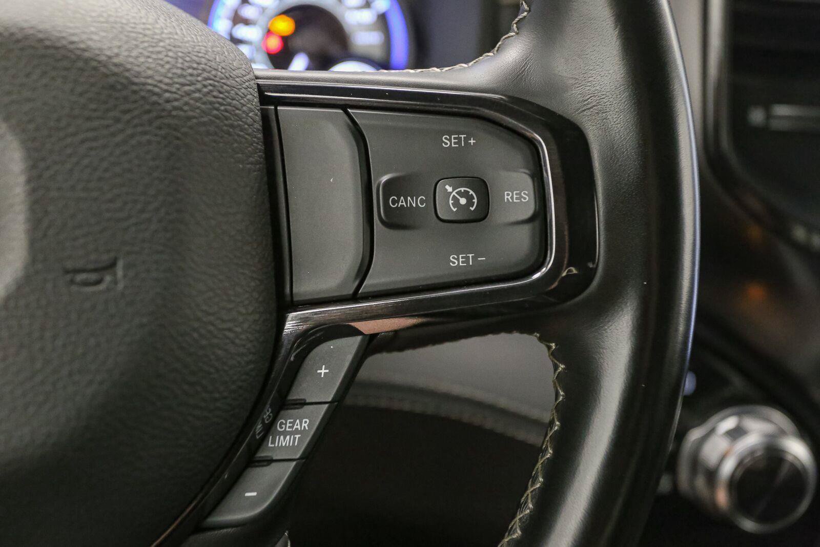 Used 2022 RAM 1500 Limited w/ Body-Colour Bumper Group AWD/4WD image 38