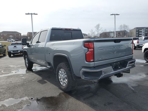 Used 2025 Chevrolet Silverado 2500 LTZ w/ LTZ Plus Package image 7