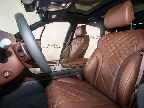 Used 2025 Genesis GV80 3.5T Prestige image 13