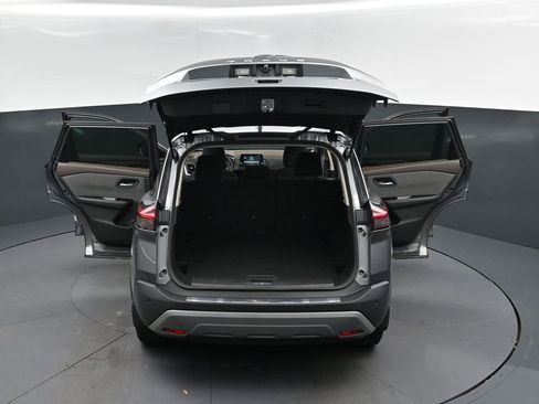 Used 2023 Nissan Rogue SV FWD image 44