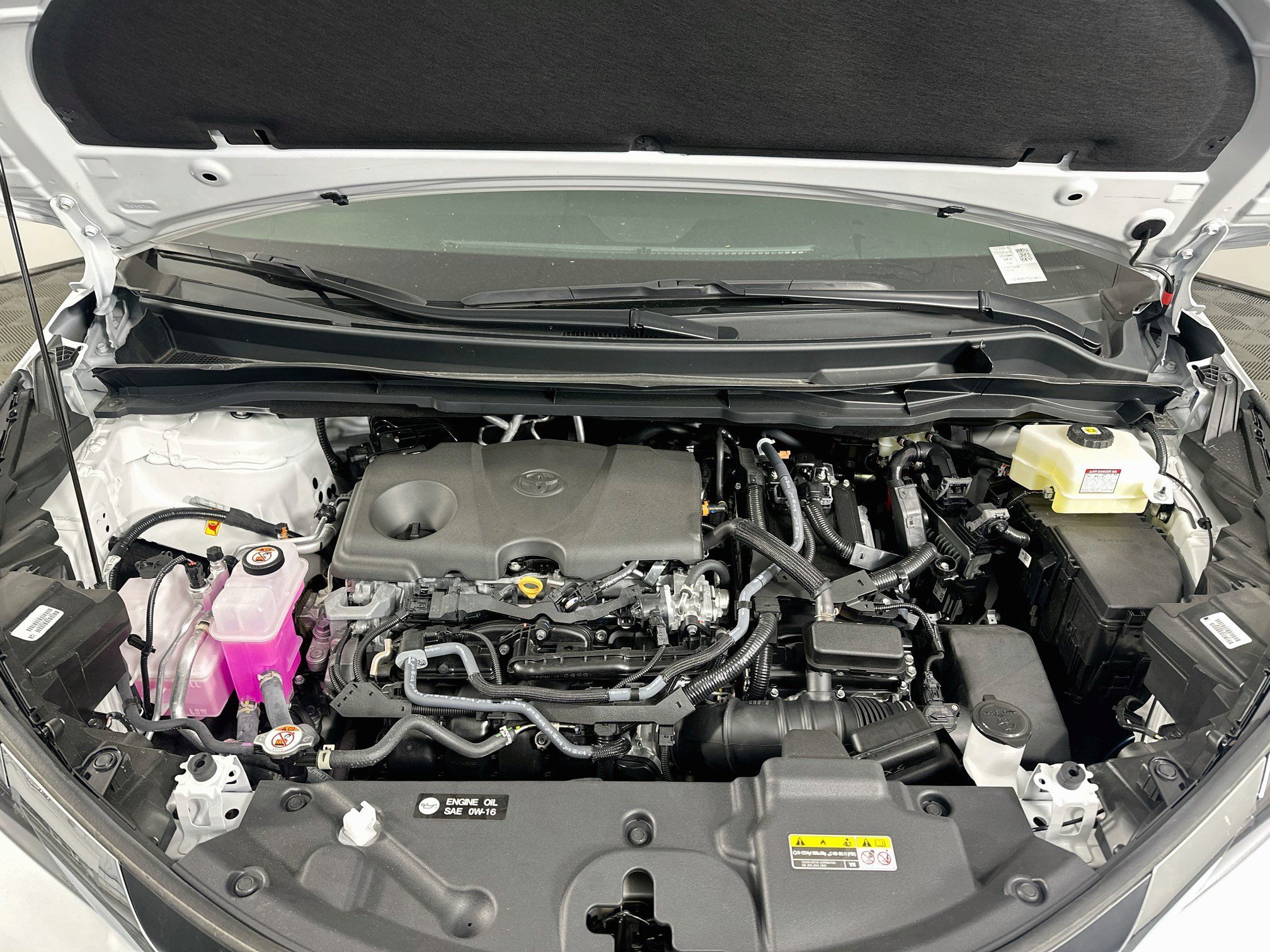 Used 2026 Toyota Sienna XLE FWD image 37