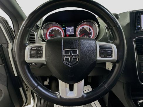 Used 2018 Dodge Grand Caravan GT image 12