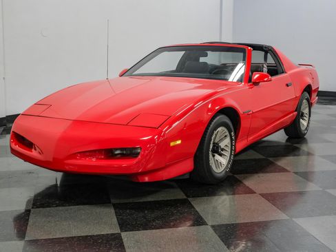 Used 1992 Pontiac Firebird Coupe RWD image 19