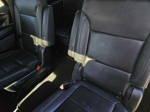 Used 2022 Chevrolet Tahoe LT w/ LT Signature Package image 16