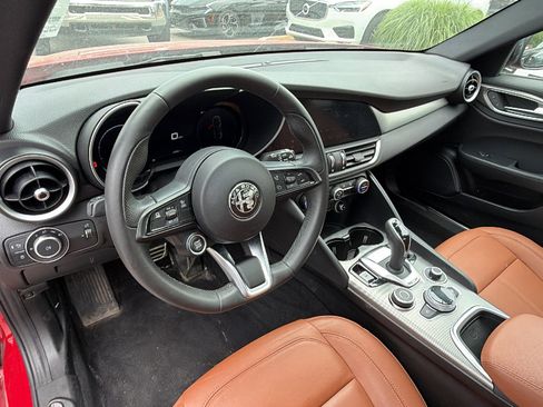 Used 2024 Alfa Romeo Giulia Ti RWD image 25