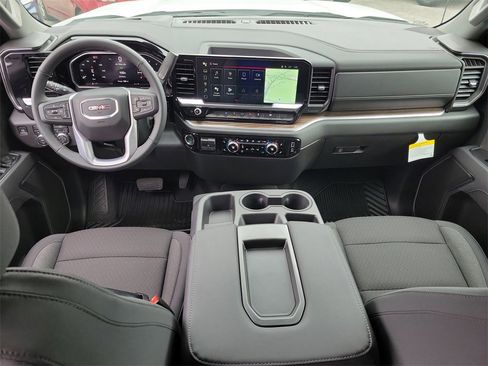 New 2026 GMC Sierra 1500 Elevation image 17