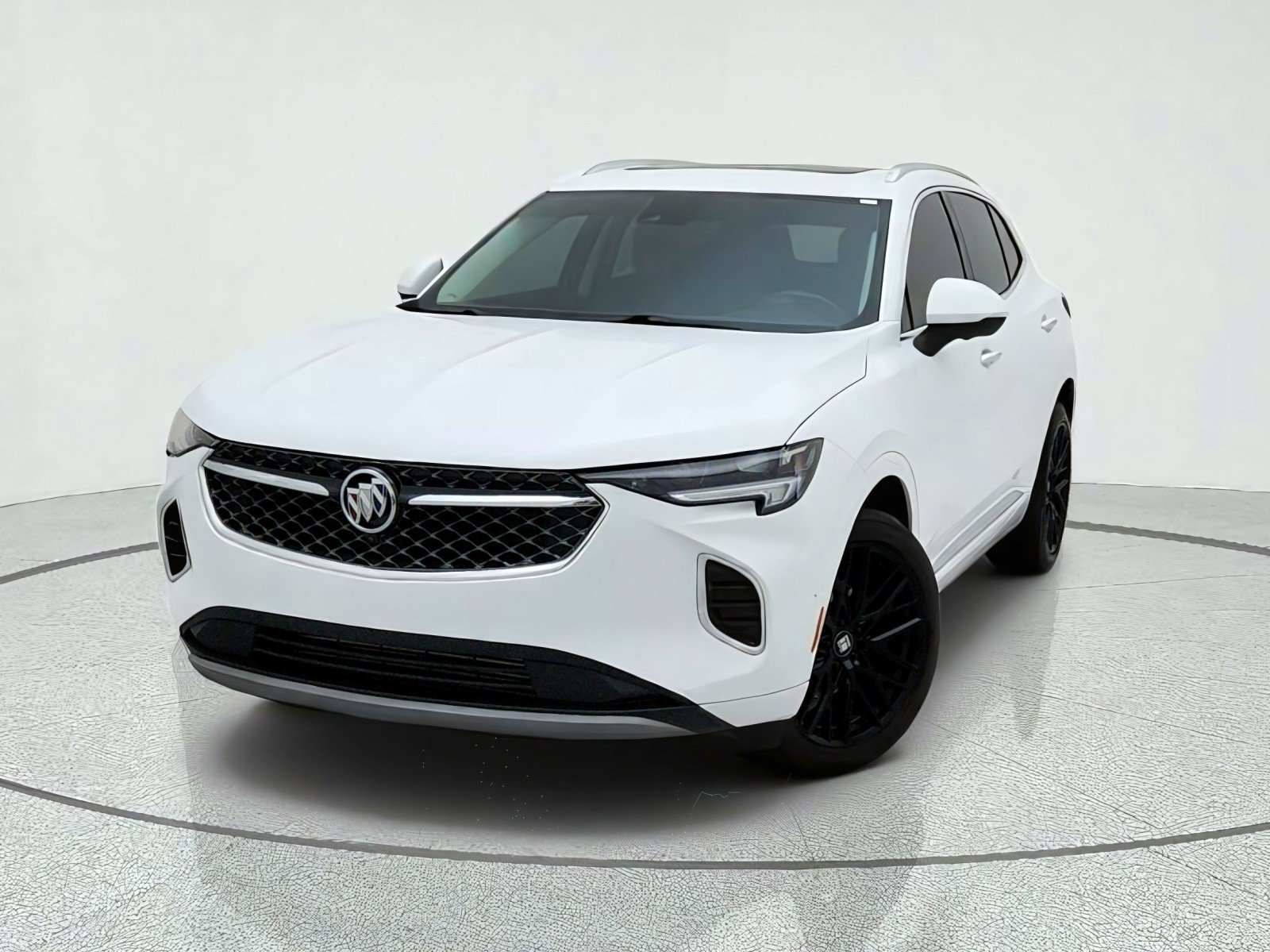 Used 2022 Buick Envision Avenir w/ Technology Package II FWD image 2