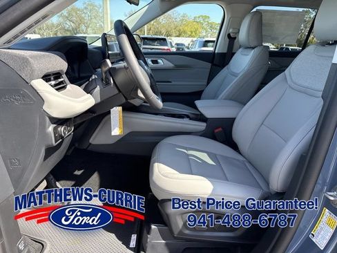 New 2026 Ford Explorer Active w/ Active Comfort Package RWD image 9