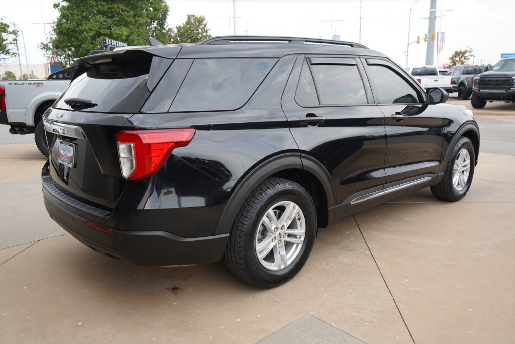 Certified 2022 Ford Explorer XLT RWD image 11