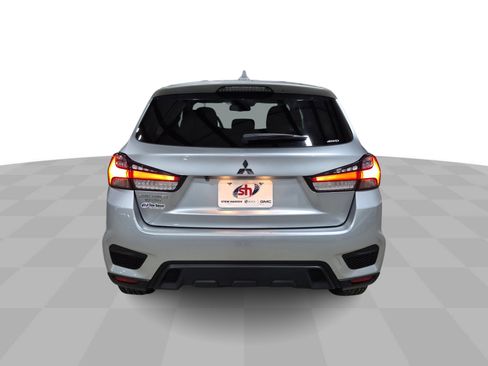 Used 2025 Mitsubishi Outlander Sport AWD image 8