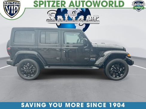 Used 2022 Jeep Wrangler Unlimited Sahara AWD/4WD image 10