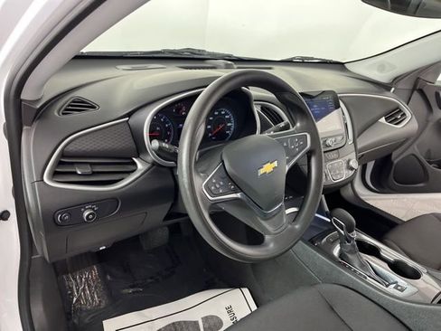 Used 2024 Chevrolet Malibu LT image 20
