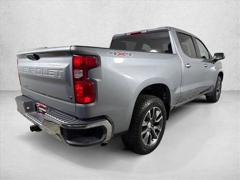 Used 2024 Chevrolet Silverado 1500 LT AWD/4WD image 3