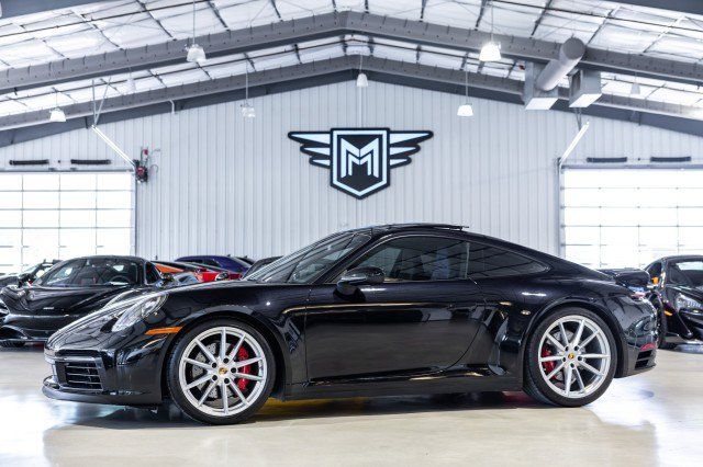 Used 2020 Porsche 911 Carrera 4S AWD/4WD image 1