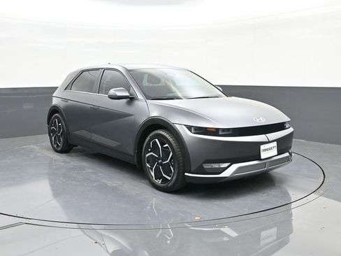 Used 2024 Hyundai Ioniq 5 SEL image 21