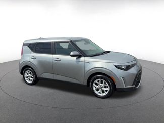 Used 2025 Kia Soul LX w/ LX Technology Package FWD video 2