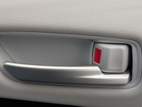Certified 2021 Toyota Corolla SE FWD image 31