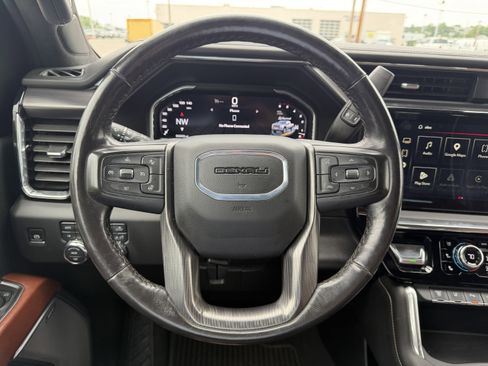 Used 2024 GMC Sierra 3500 Denali Ultimate AWD/4WD image 15