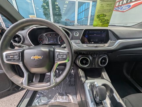 Used 2022 Chevrolet Blazer LT FWD image 14