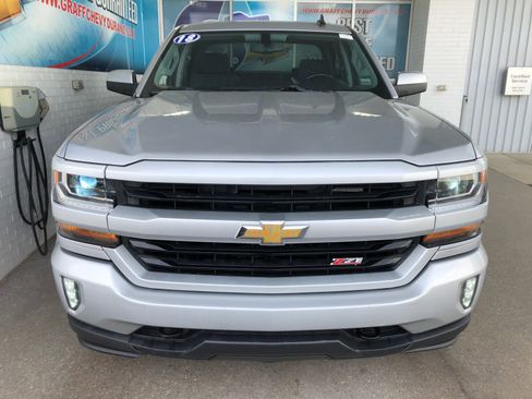 Used 2018 Chevrolet Silverado 1500 LT w/ All Star Edition image 2