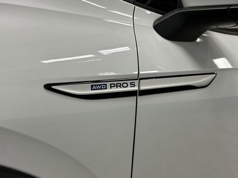 Used 2021 Volkswagen ID.4 Pro S image 36